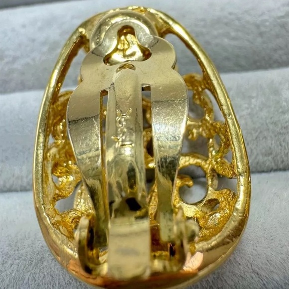 Yves Saint Laurent Vintage Gold Clip-on Earrings - Picture 8 of 14